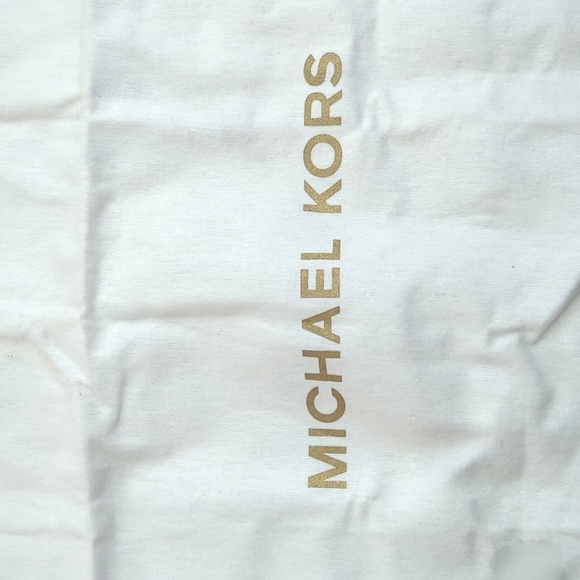 Michael Kors Dust Bag White w/Goldtone Lettering 20x20 NWOT - Picture 3 of 8
